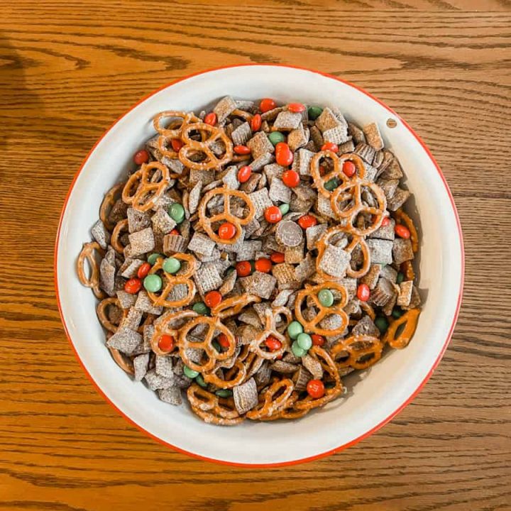 Reindeer Chow- Christmas Puppy Chow